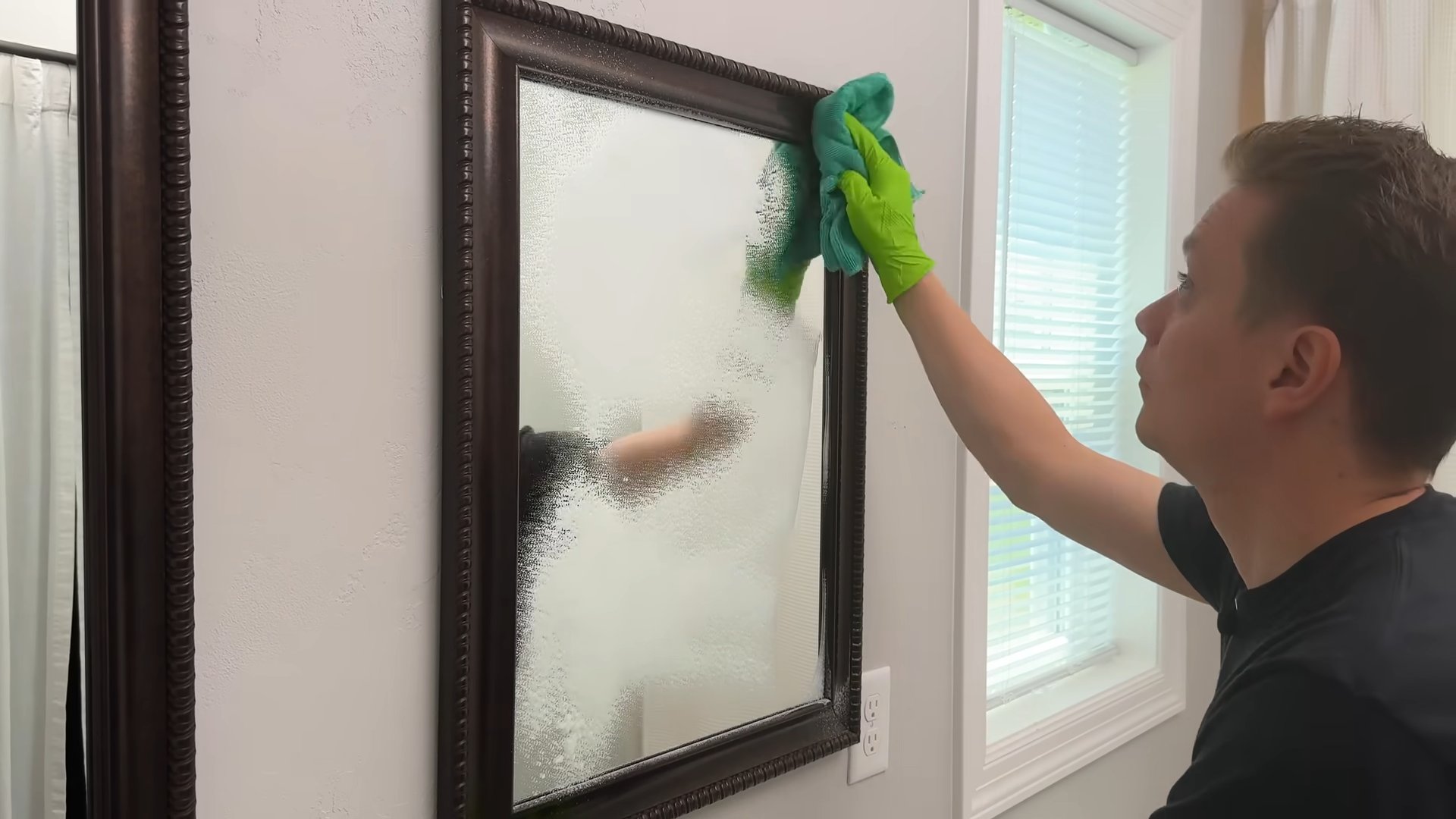 Clean Bathroom Hacks